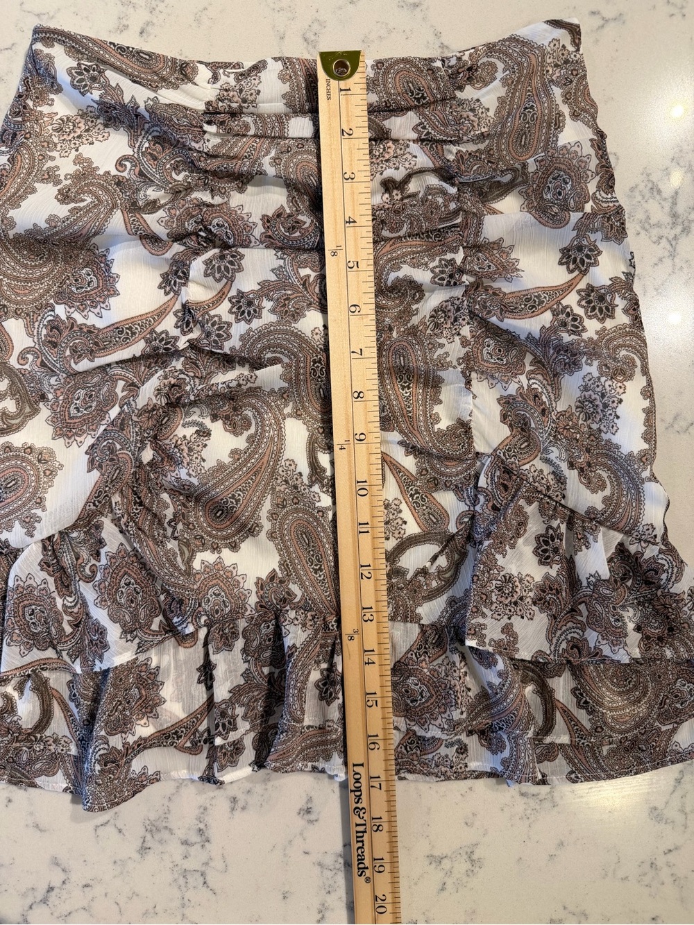 NWT EXPRESS Brown Paisley Ruffle Ruched Skirt Size 2 - Picture 3 of 8
